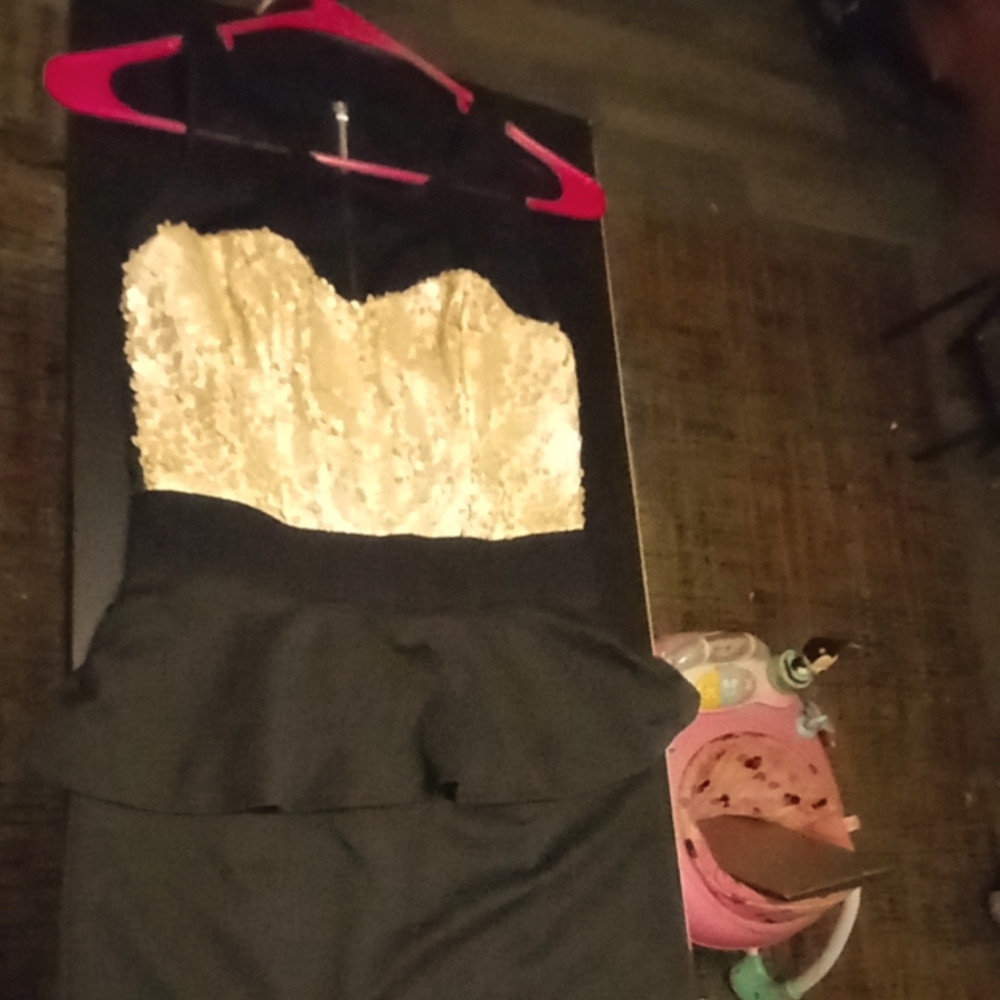 Speechless small peplum dress